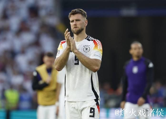 比安津:米兰有意租借菲尔克鲁格,球员想在冬天离开西汉姆 比安津:米兰有意租借菲尔克鲁格,球员想在冬天离开西汉姆