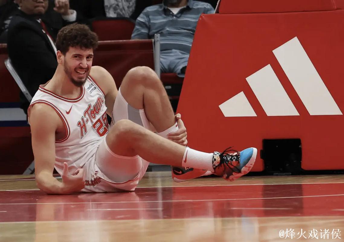 申京穿着Lebron NXXT Gen,空砍33分10篮板10助攻 申京穿着Lebron NXXT Gen,空砍33分10篮板10助攻